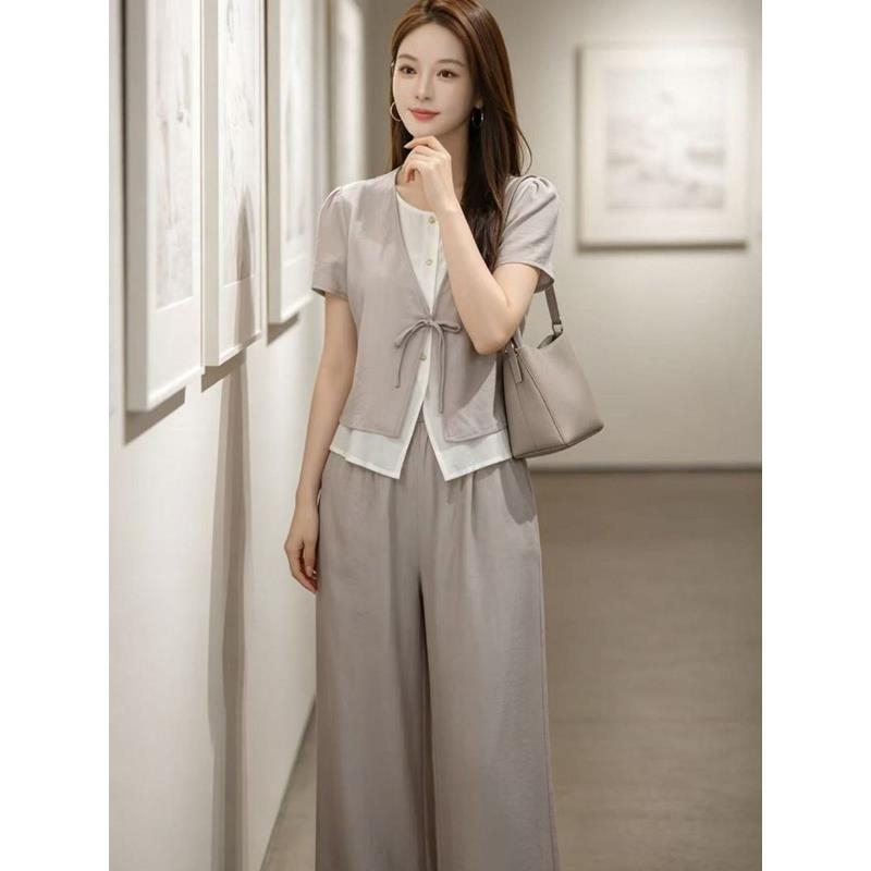 Women Fashion Over The Years - Slim Short Sleeve Two-Piece Set for